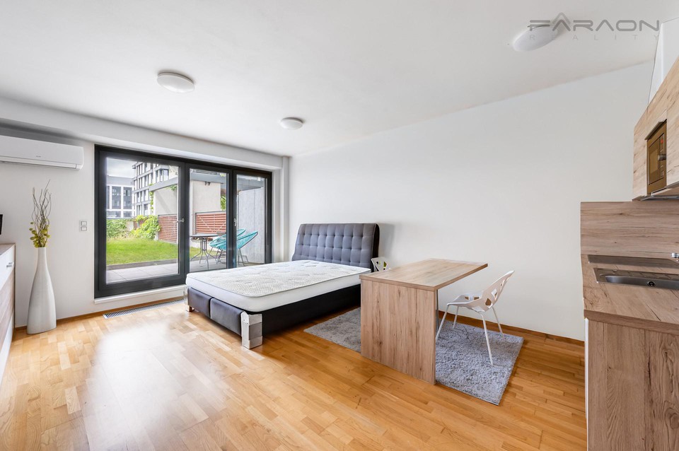 Prodej bytu 1+kk, GARDEN TOWER, Olšanská, Praha 3 - Žižkov