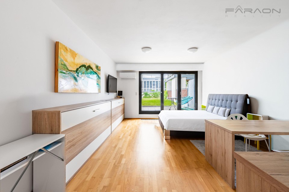 Prodej bytu 1+kk, terasa, parkovací místo, sklep,GARDEN TOWER, Olšanská, Praha 3 - Žižkov