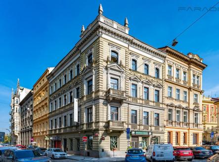 Pronájem kanceláře, 212 m²