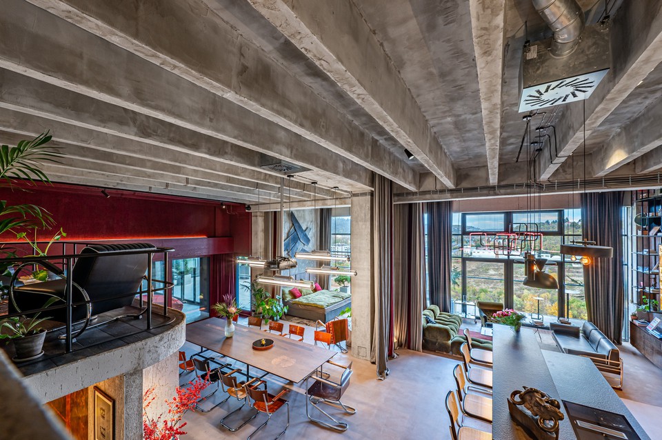 Prodej loftového bytu (277,4m2), terasa, autovýtah, 2 parkovací místa, projekt Vanguard, Praha 4 - M