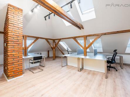 Pronájem kanceláře, 86 m²