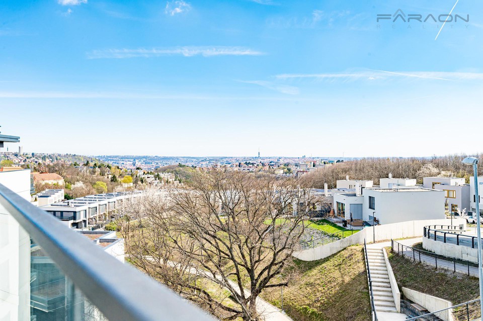 Pronájem bytu 4+kk, terasa, 2 parkovací stání, výhled na Prahu, Top Rezidence Na Pomezí, Praha 5 - K