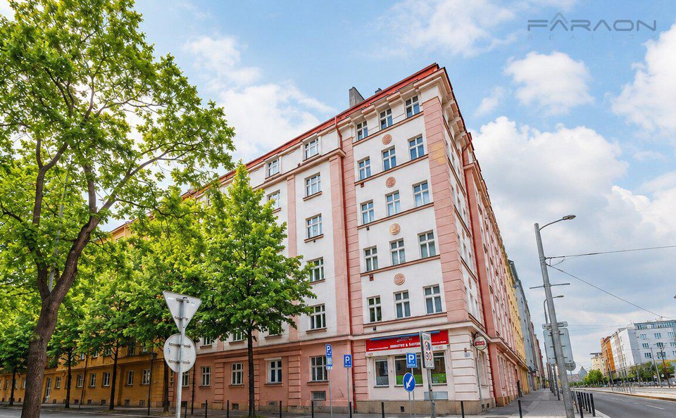 Pronájem plně vybaveného bytu 2+kk, sklep, Jana Želivského, Praha 3 - Žižkov