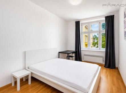Pronájem bytu, 2+kk, 42 m²
