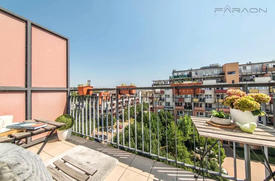 Pronájem plně vybaveného moderního bytu 2+kk,balkon, Pod Harfou, Praha 9 - Vysočany