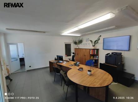 Prodej obchodní prostor, 41 m²