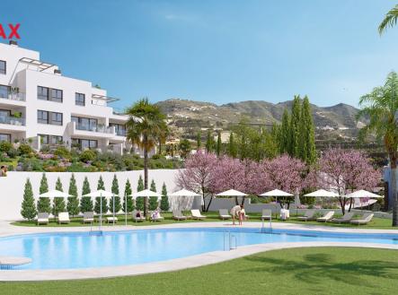 th1-viviendas-almunecar-piscina.jpg