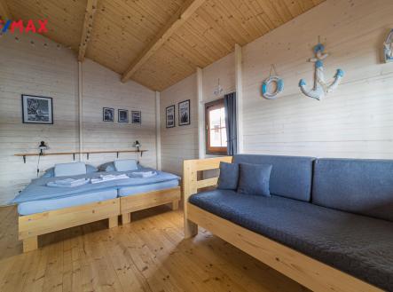 Prodej hotel, 369 m²