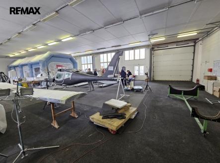 Prodej skladovací prostor, 1 500 m²