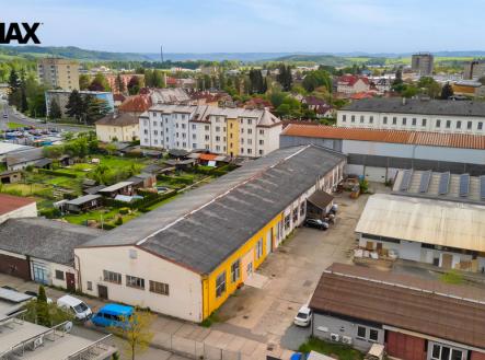 Pronájem skladu, 1 500 m²