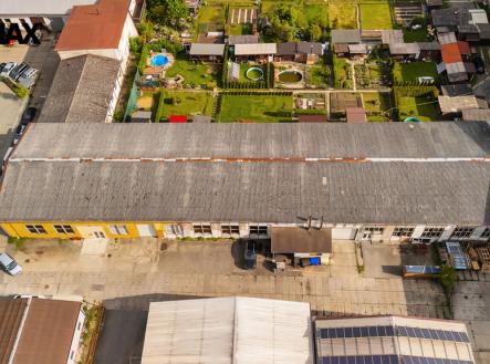 Pronájem skladu, 1 500 m²