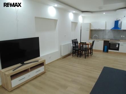 Pronájem bytu, 3+kk, 47 m²