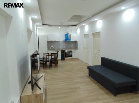 Pronájem bytu, 3+kk, 47 m²