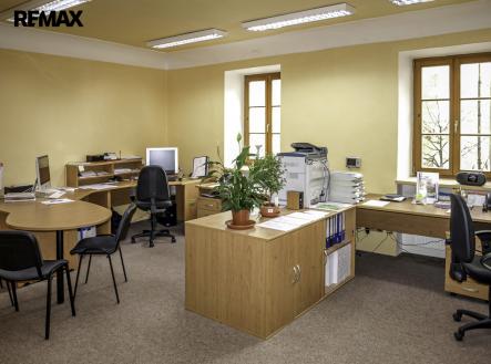 Prodej kanceláře, 200 m²