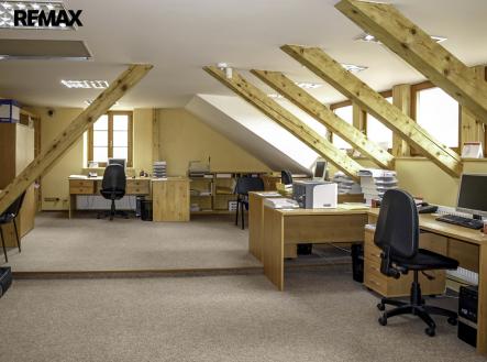 Prodej kanceláře, 200 m²