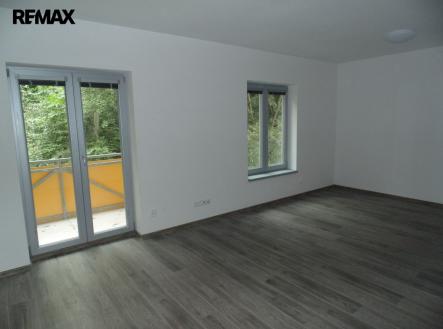 Pronájem bytu, 1+kk, 35 m²