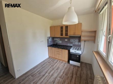 Pronájem bytu, 1+1, 37 m²