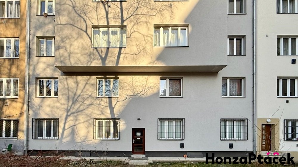 Prodej nebytové prostory,Viklefova,Praha Honza Ptáček realitní makléř v Praze(6)