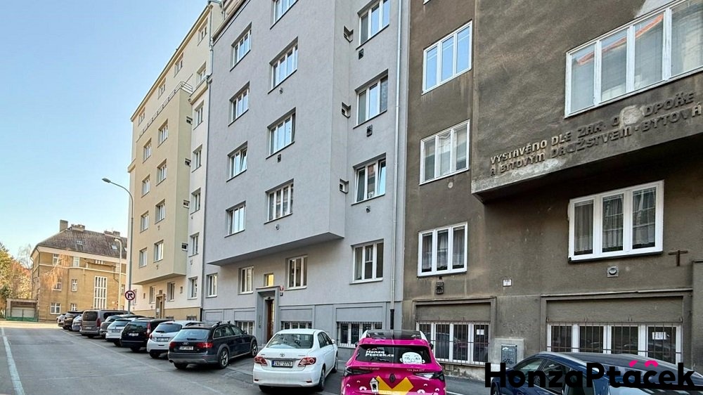 Prodej nebytové prostory,Viklefova,Praha Honza Ptáček realitní makléř v Praze(6)