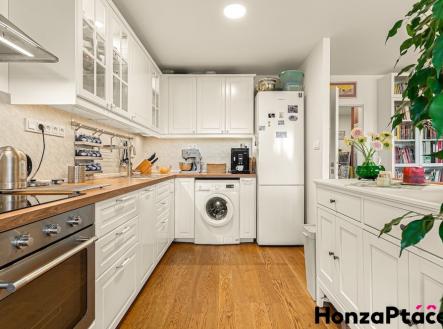 Prodej bytu, 3+kk, 77 m²