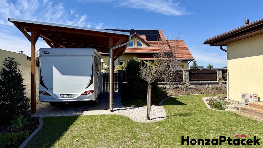 Prodej rodinného domu Předboj, Honza Ptáček realitní makléř v Praze8