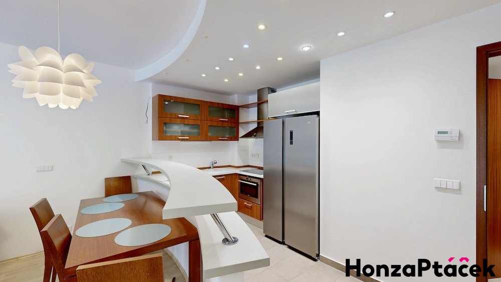 Prodej bytu Karla Engliše, Anděl, Honza Ptáček realitní makléř v Praze5