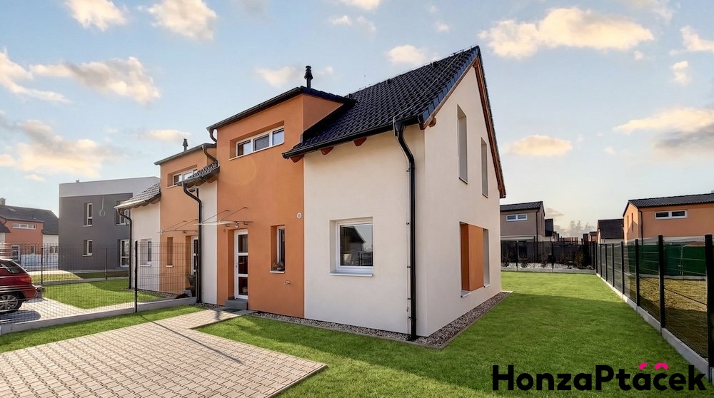 Prodej Rodinného domu v Nehvizdech, Honza Ptáček realitní makléř v Praze4