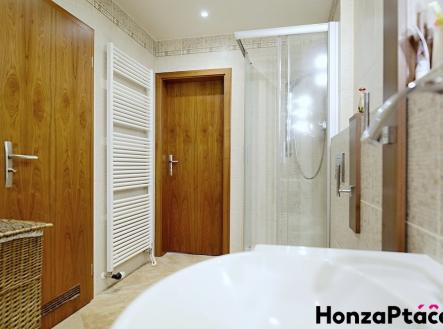 Pronájem bytu, 3+kk, 81 m²