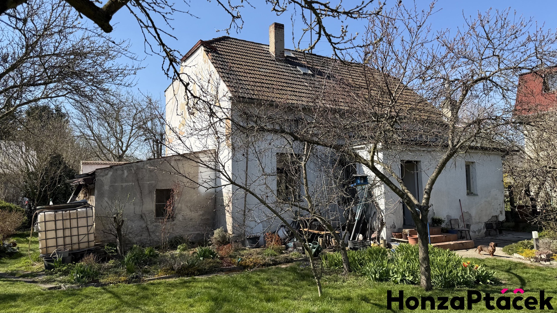 Prodej rodinného domu Choceňská Letňany, Honza Ptáček realitní makléř v Praze8