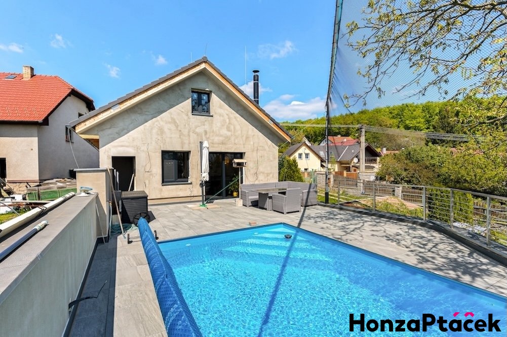 Prodej rodinného domu, Černé Voděrady, Honza Ptáček realitní makléř v Praze 118