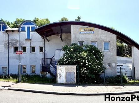 Prodej kanceláře, 511 m²