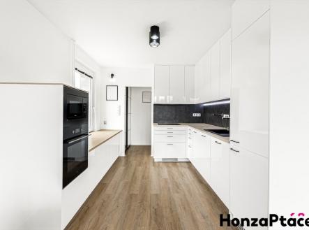 Prodej bytu, 3+kk, 79 m²