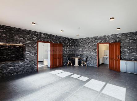 Pronájem obchodní prostor