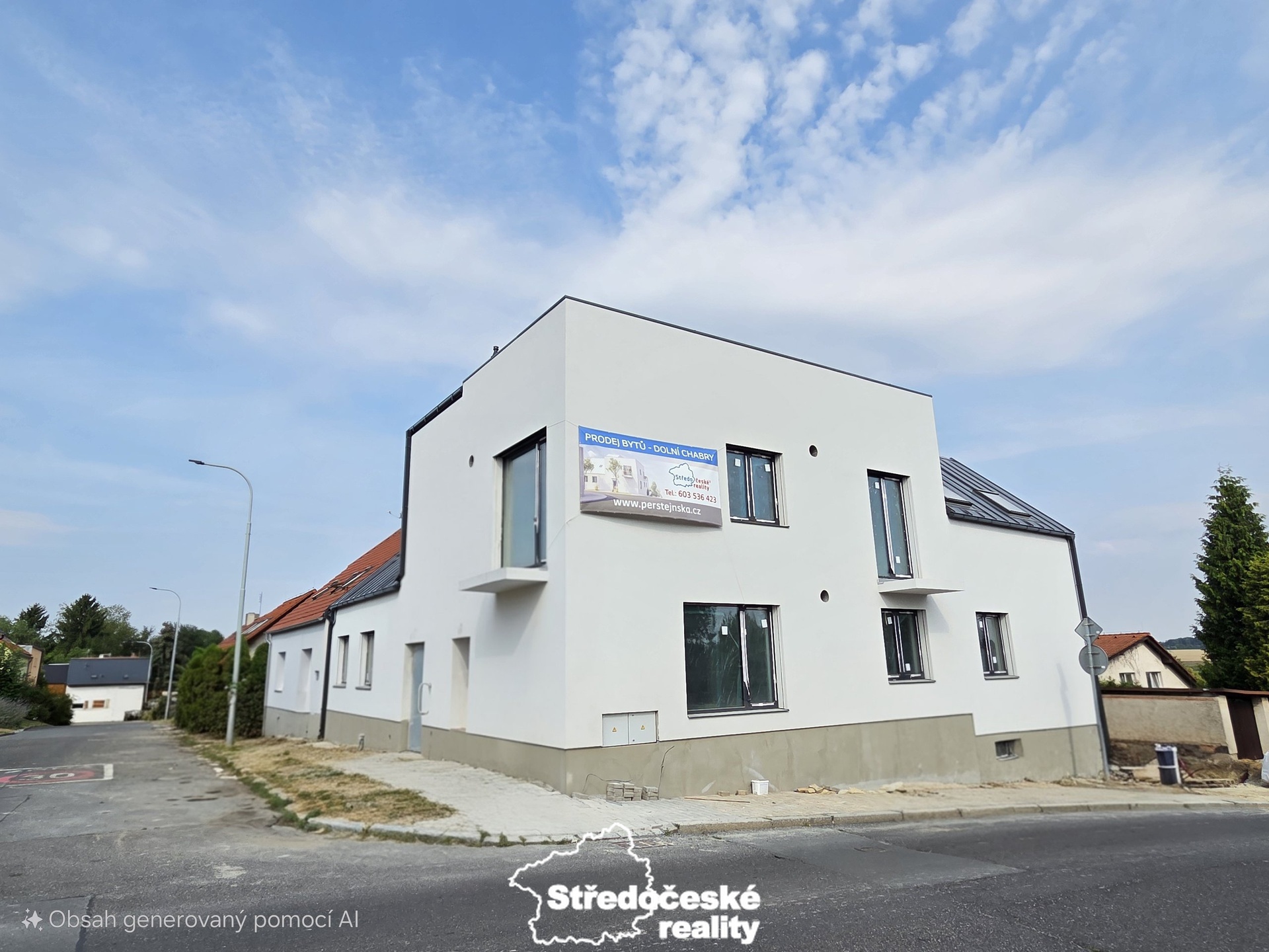 Pohled na dům červenec 2025