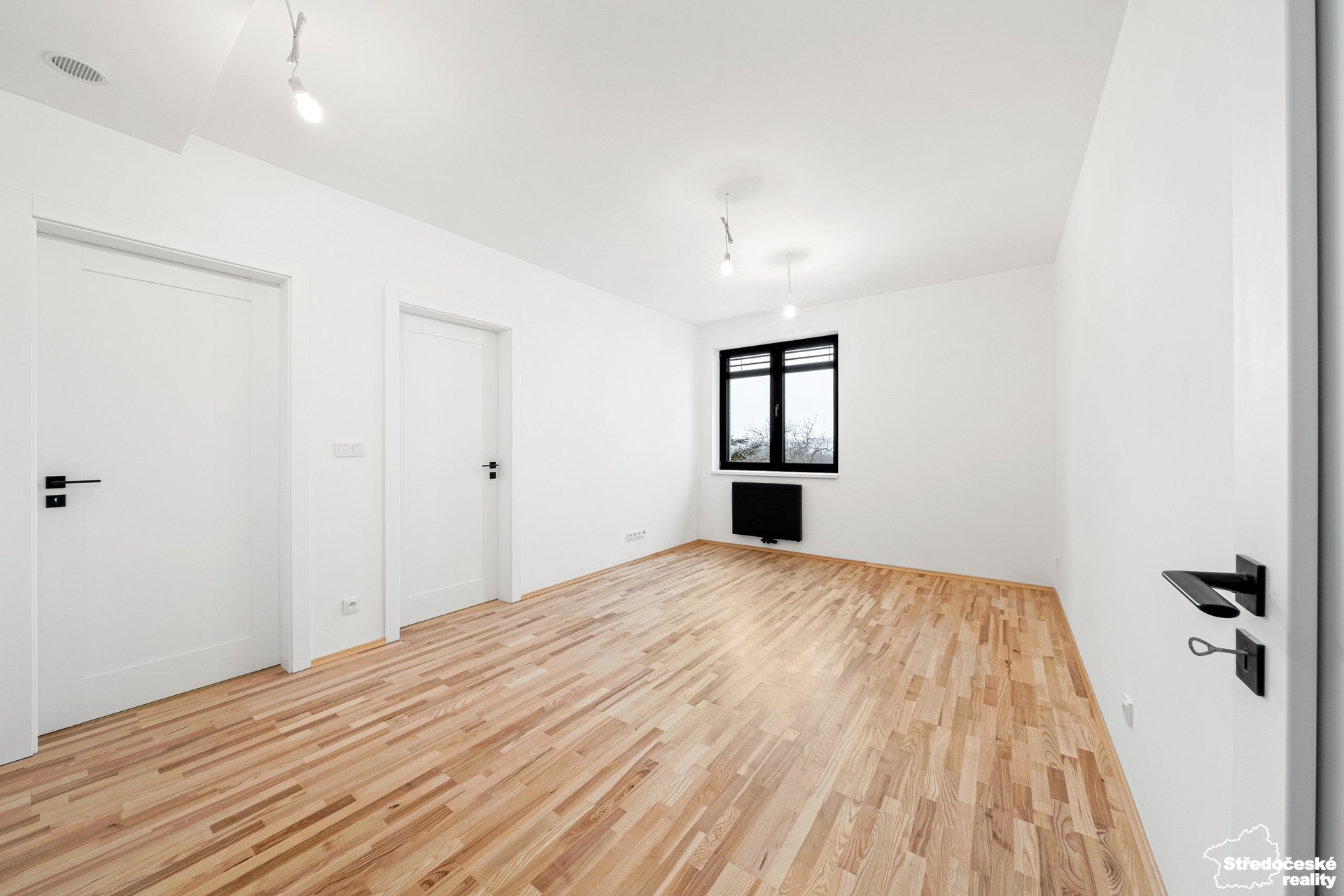 Prodej podkrovního bytu 3+kk, 54 m²/terasa 14 m²/sklep/parkovací místo - Praha - Dolní Chabry, novos