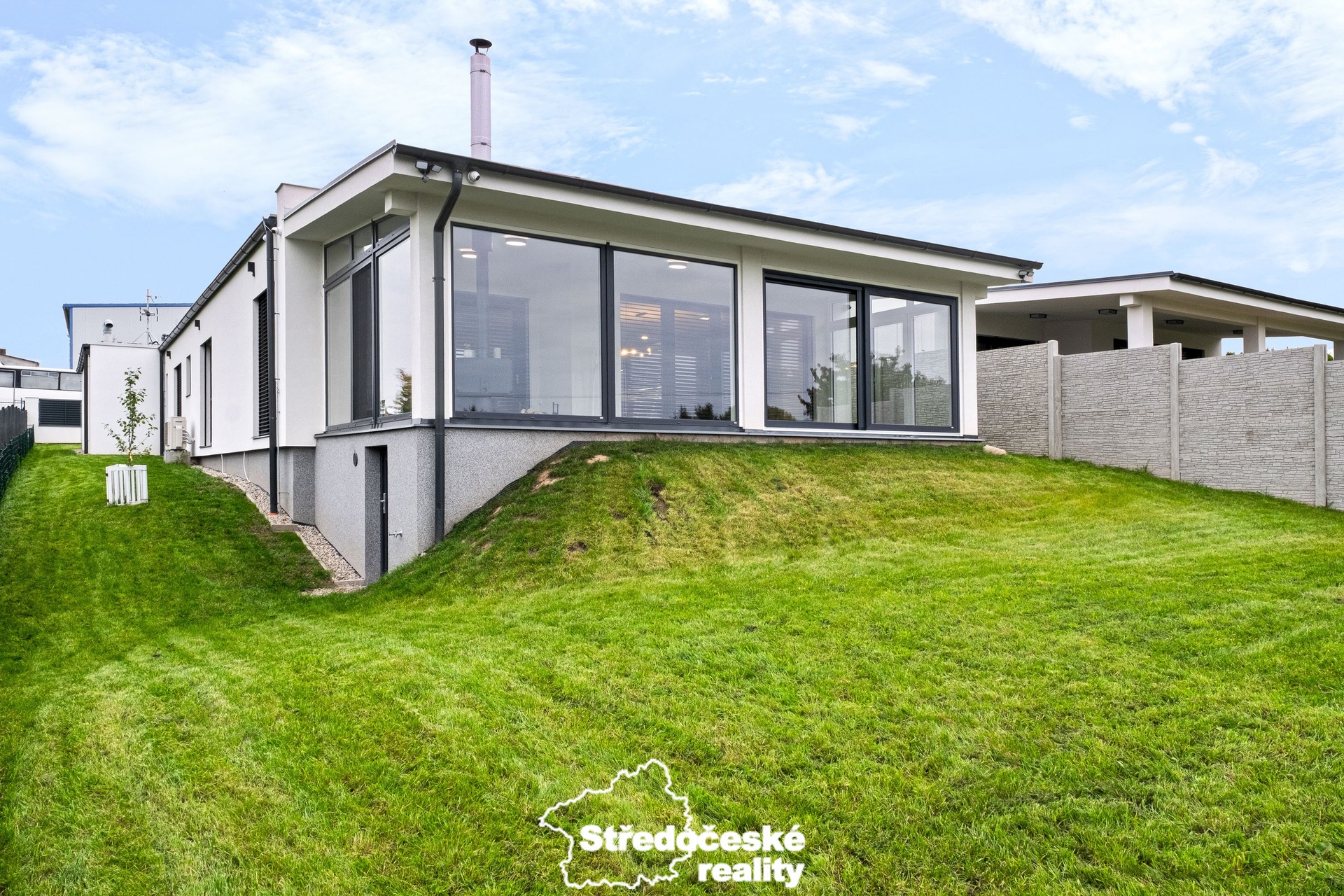 RD pohled od zahrady3