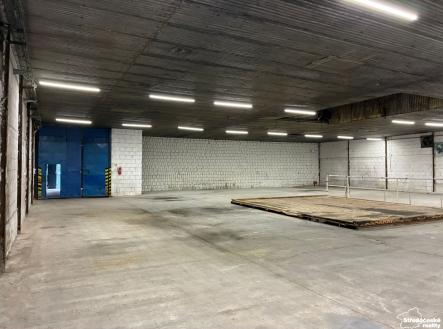Pronájem komerčního objektu, sklad, 1 244 m²