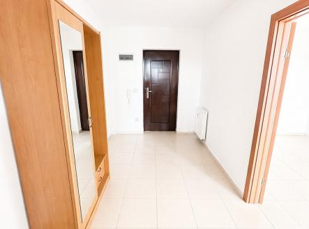 Pronájem bytu, 1+kk, 35 m²