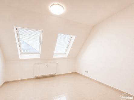 Pronájem bytu, 1+kk, 23 m²