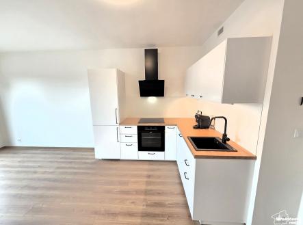 Pronájem bytu, 1+kk, 36 m²