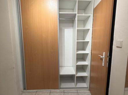 Pronájem bytu, 1+kk, 28 m²