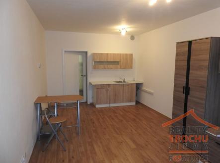 Pronájem bytu, 1+kk, 34 m²