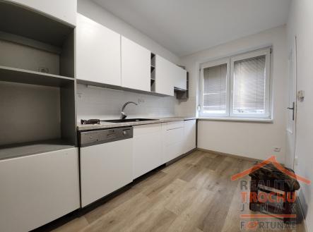 Prodej bytu, 2+1, 278 m²