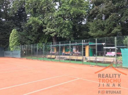 Prodej pozemku pro komerční výstavbu, 3 021 m²