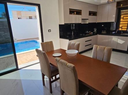 Pronájem domu/vily, 170 m²