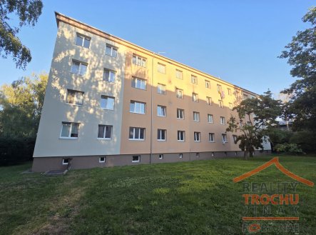 Prodej bytu 3+1, 67 m2, Jabloňová, Chrudim