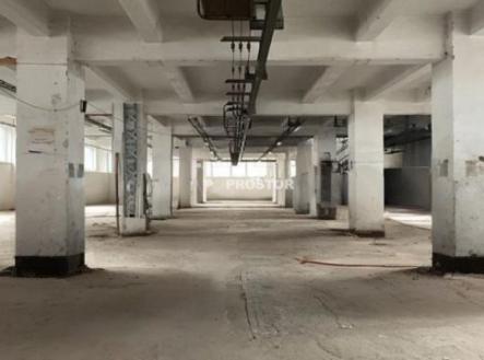 Pronájem komerčního objektu, sklad, 1 000 m²