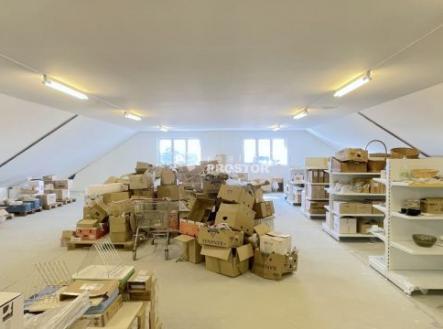 Pronájem komerčního objektu, sklad, 447 m²