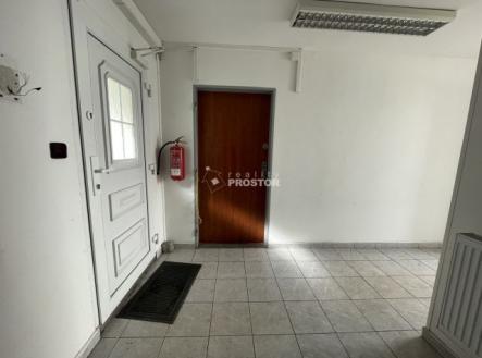 Pronájem skladovací prostor, 43 m²