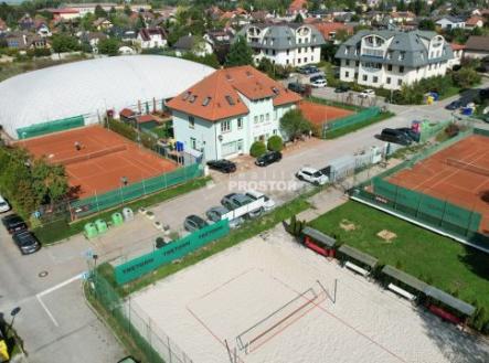 Prodej komerčního objektu, jiný, 7 710 m²